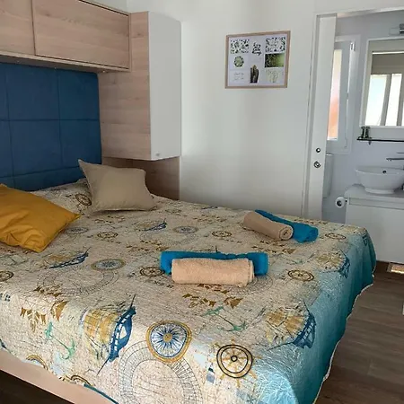 Lunasky Biograd Mobile Κάμπινγκ *