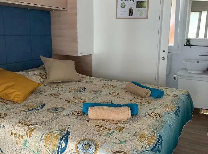 Lunasky Biograd Mobile キャンプ場 *